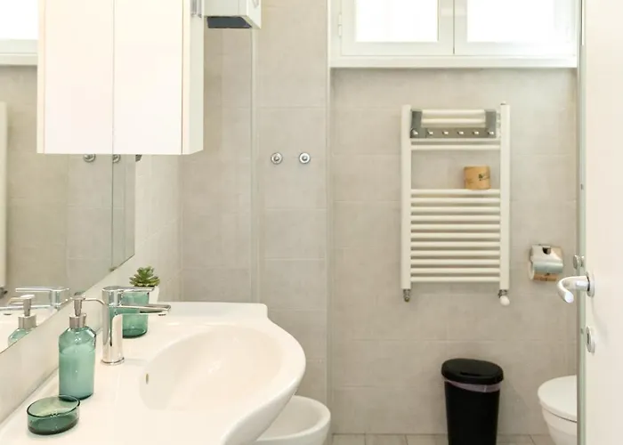 Tiburtina By Rhr Apartmán *